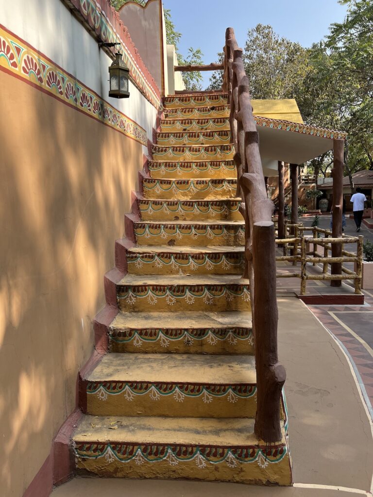 The colorful motifs around the grounds