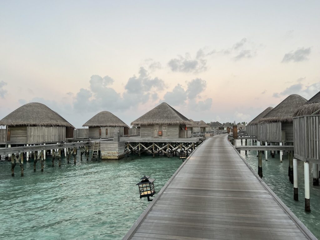 Water villas in the Maldives, Constance Halaveli