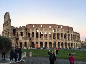 Is Rome worth visiting? The Colosseum in the evening light