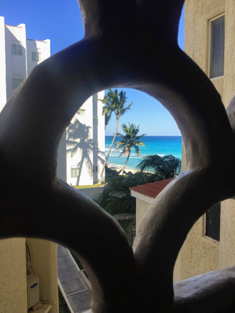 Cancun hotel, blue skies, Tulum Packing List