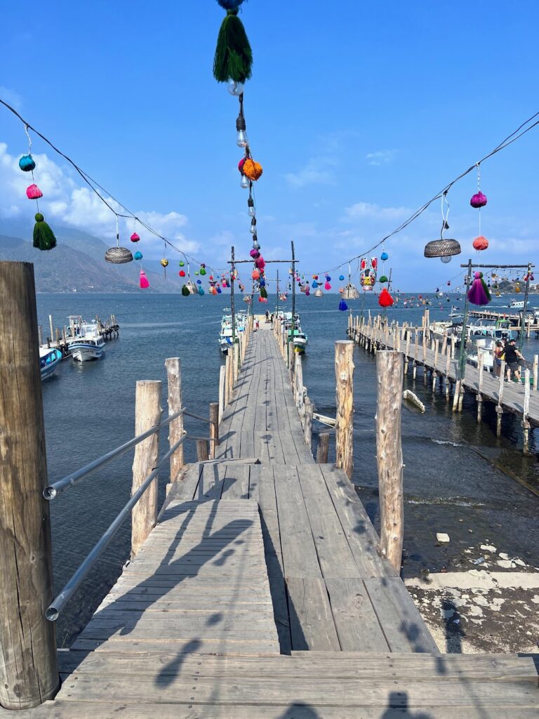 San Juan la Laguna docks